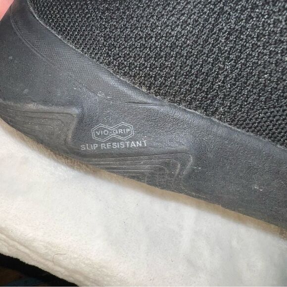 Vionic Black Slip-On Athletic Shoes - Size 9 - Picture 3 of 9